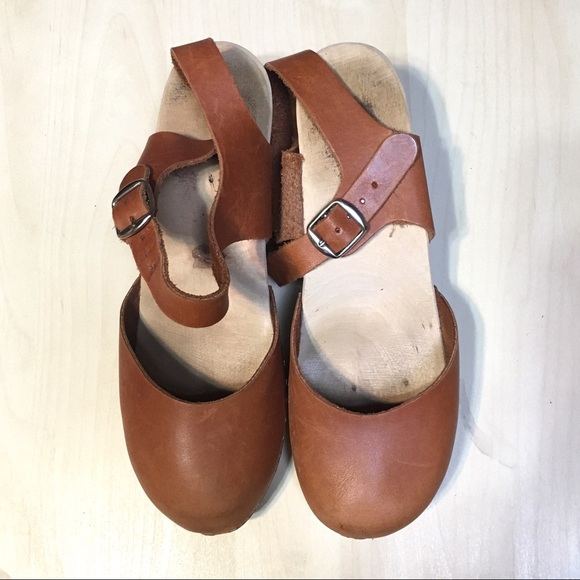 Bosabo Tan Leather Mary Jane Clogs - Picture 3 of 4